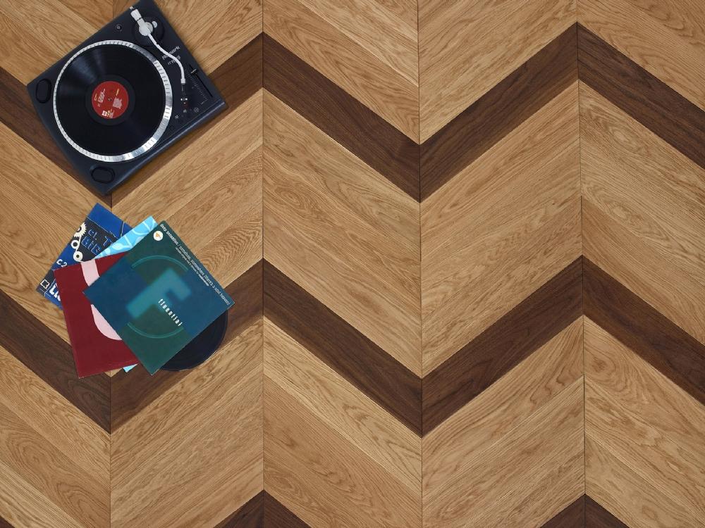 Serifoglu  Prefinished Parquet with Plywood, 12-15-17 mm Oak and American Walnut Prefinished Parquet / ENG